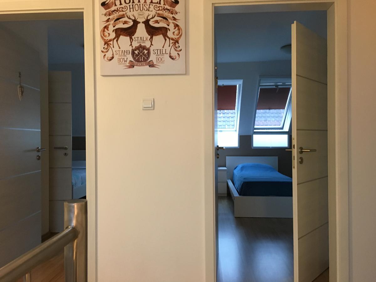 Hunters House Kft Bed And Breakfast Toltestava 外观 照片