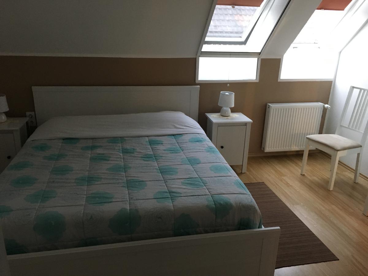 Hunters House Kft Bed And Breakfast Toltestava 外观 照片